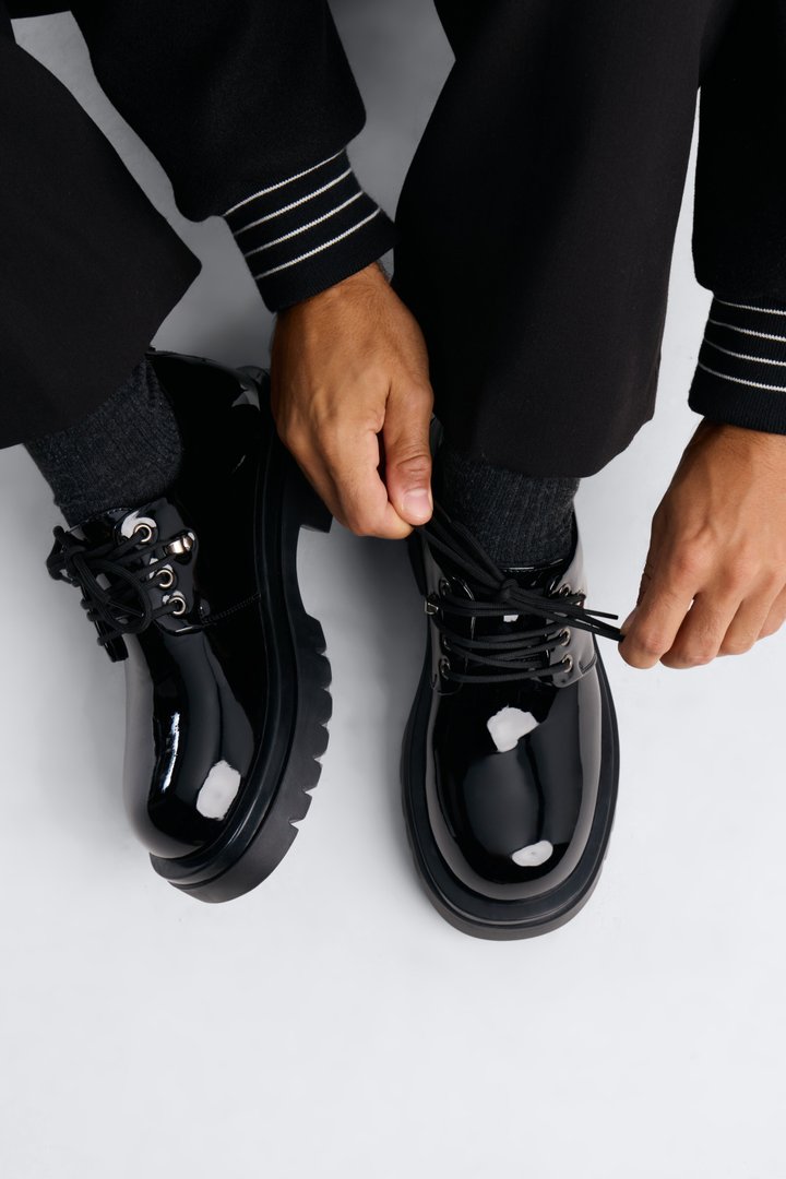 Faux Patent Leather Lace Up Oxford Shoes - Black