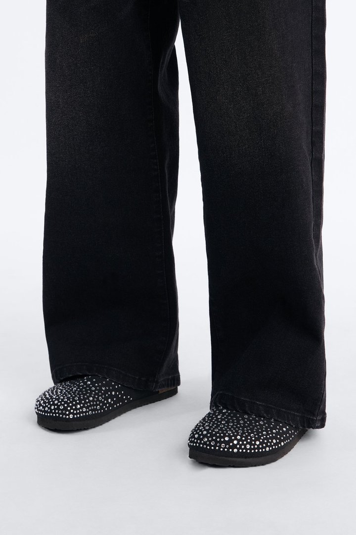 Studded Suede Buckle Detail Slip On Mule - Black