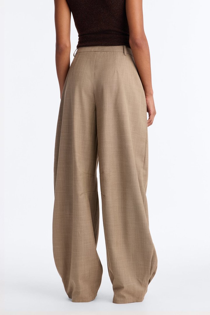 Sasha Pleated Barrel Leg Trouser - Brown