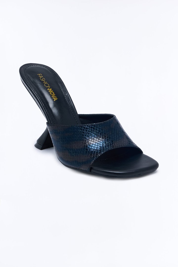 On Cue Novelty Heels - Black