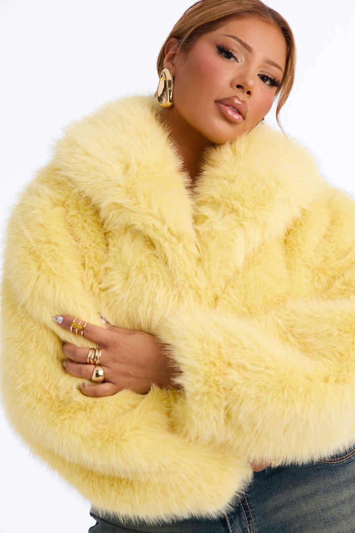 That's Luxe Faux Fur Coat - Butter Yellow