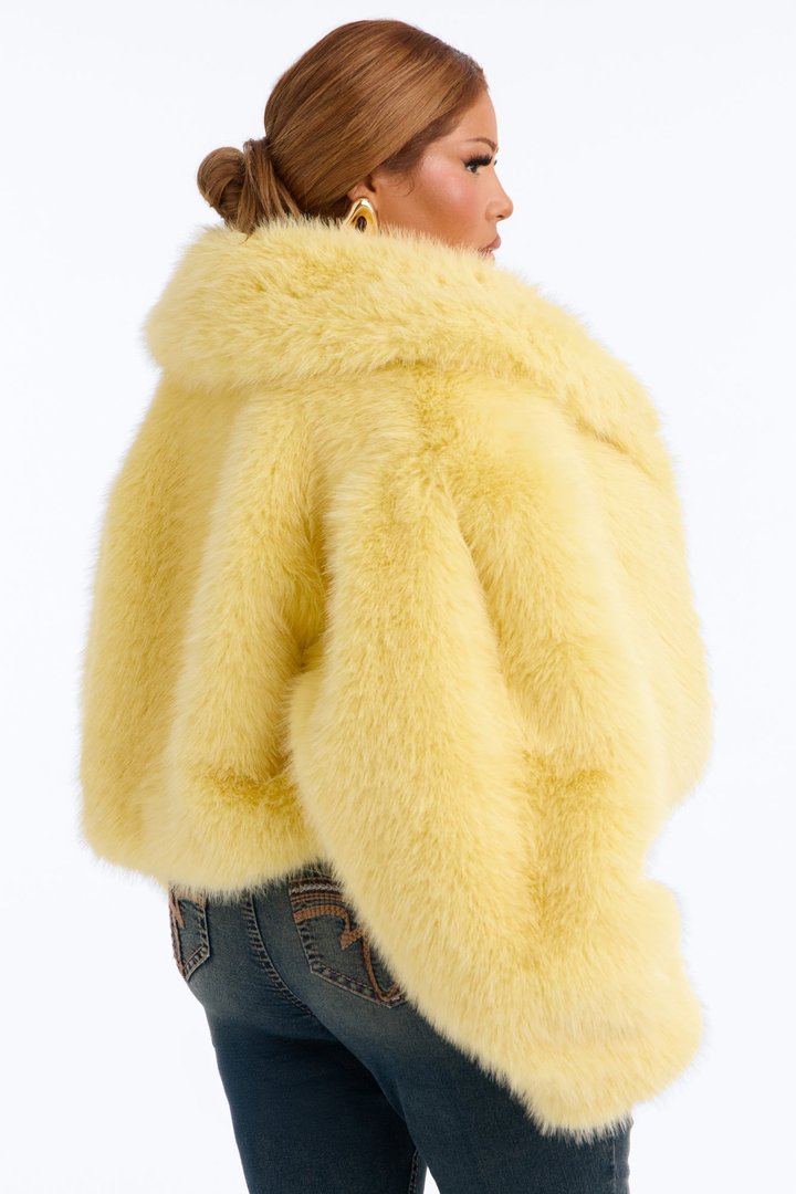That's Luxe Faux Fur Coat - Butter Yellow