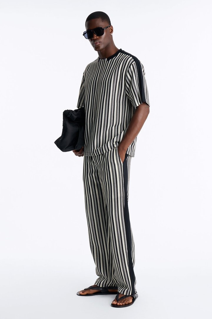 Ribbed Column Relaxed Crewneck Tee - Black/combo
