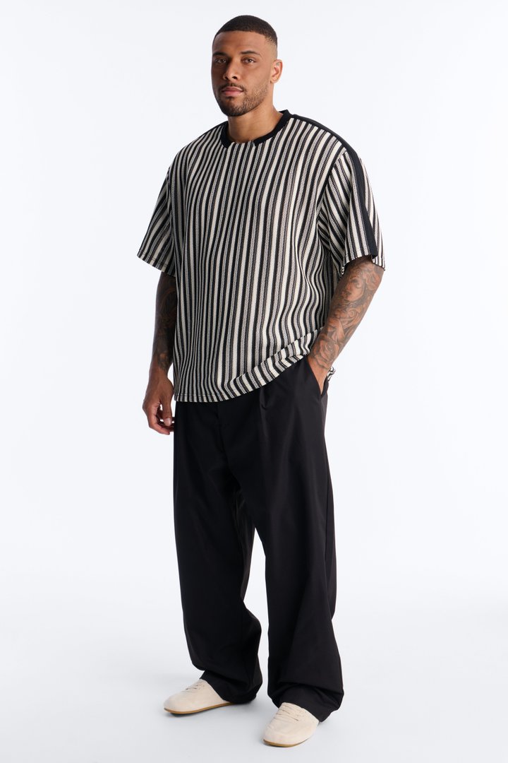 Ribbed Column Relaxed Crewneck Tee - Black/combo