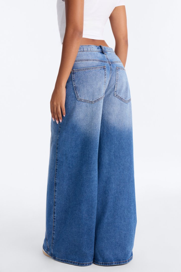 She Seams Stellar Wide Leg Jeans - Medium Wash