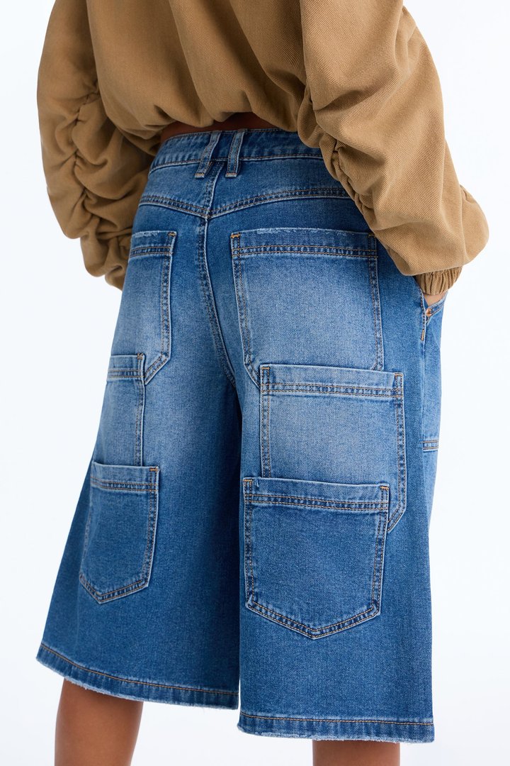 Many Back Pockets Non Stretch Denim Jorts - Medium Wash