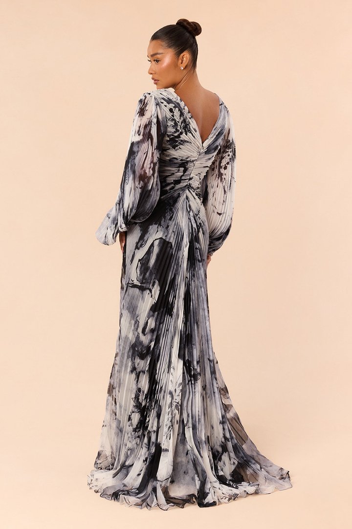 Luna Pleated Maxi Dress - Black/White