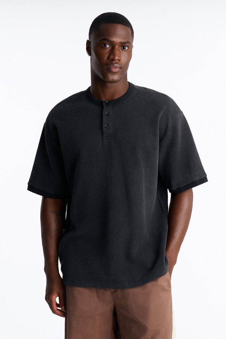 Classic Waffle Henley Tee - Black