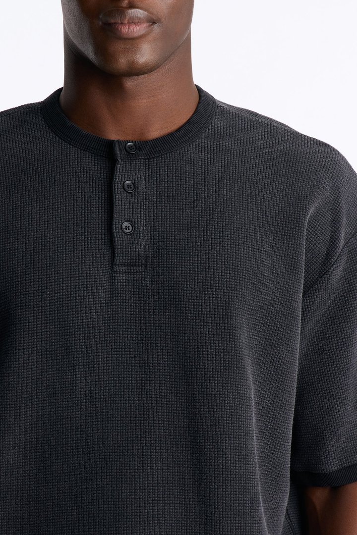 Classic Waffle Henley Tee - Black