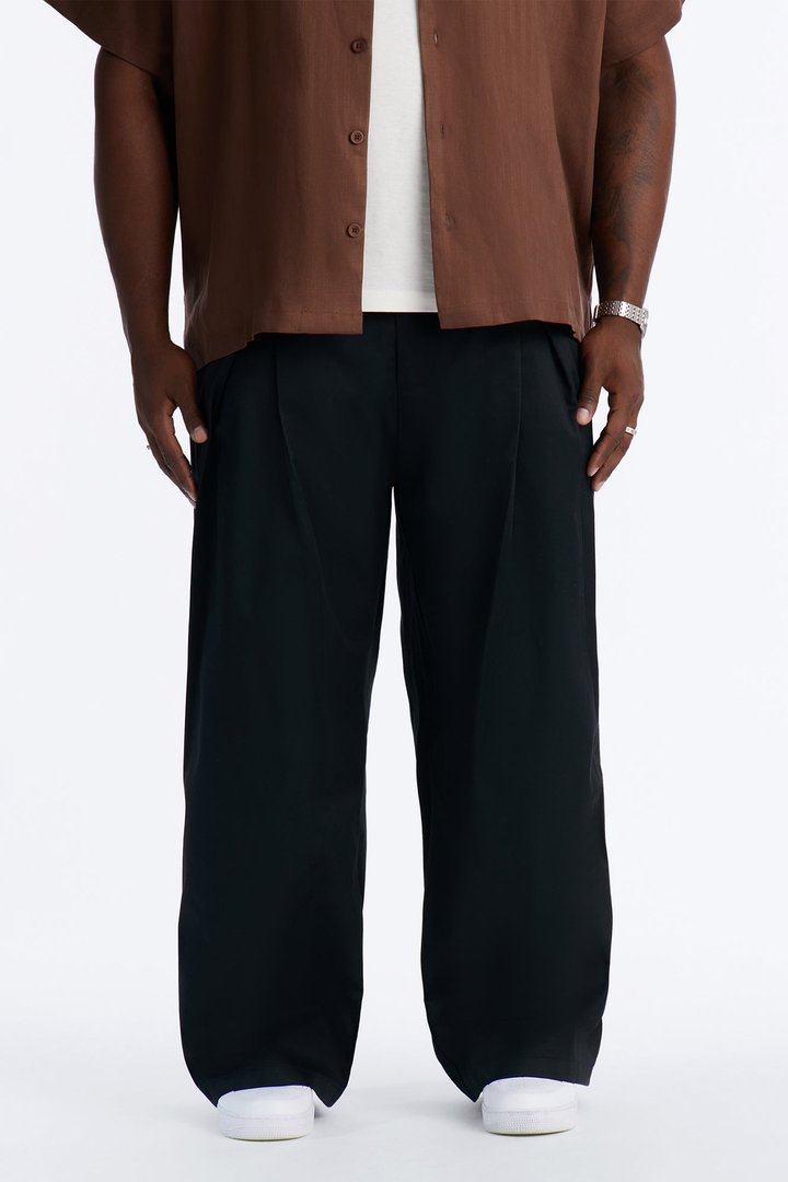 On The Low Baggy Pleated Pant - Black