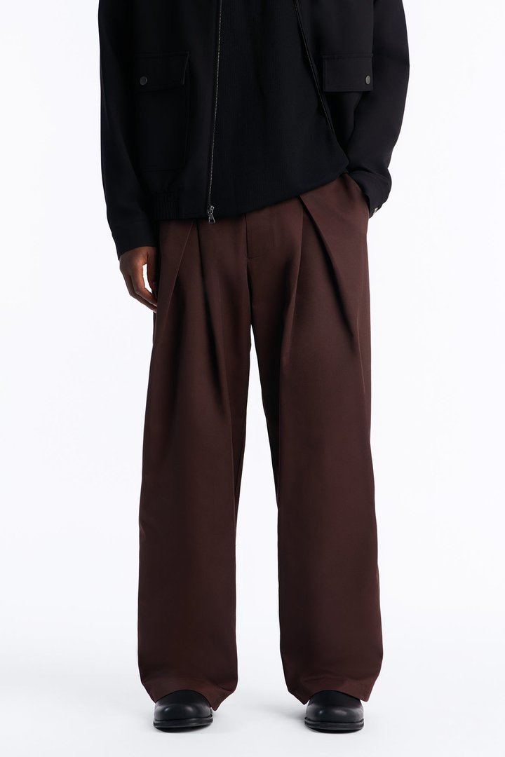 On The Low Baggy Pleated Pant - Brown