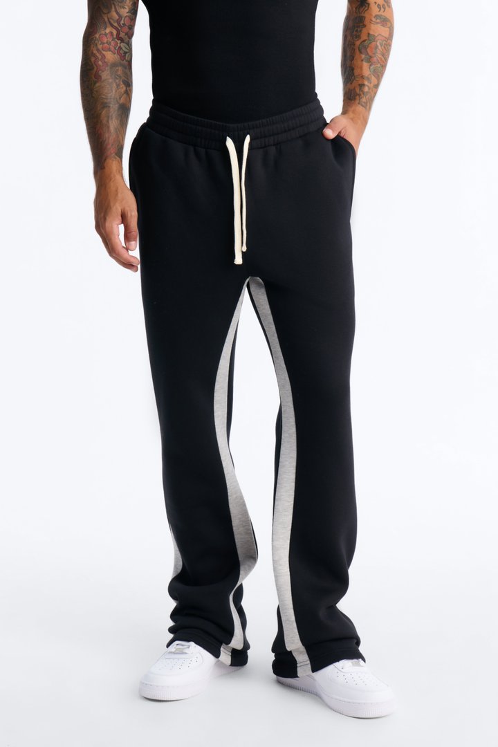Tayson Flared Sweatpants - Black