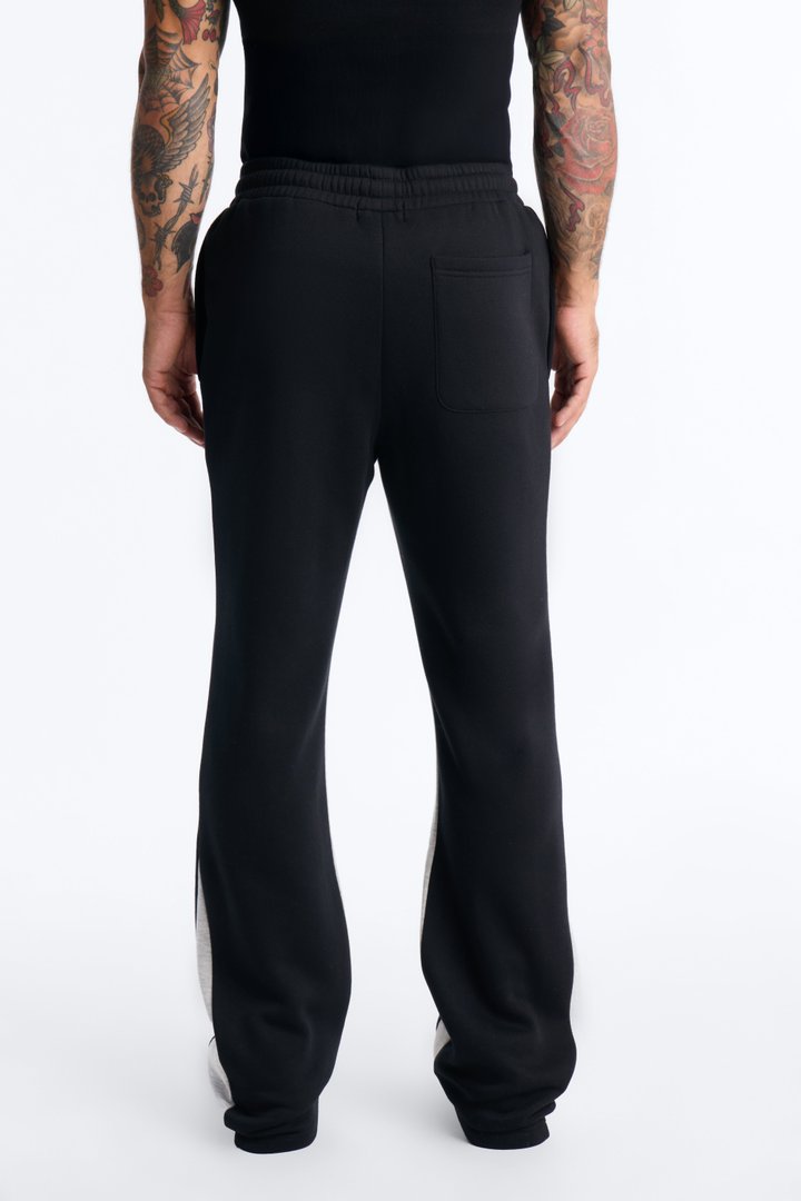 Tayson Flared Sweatpants - Black