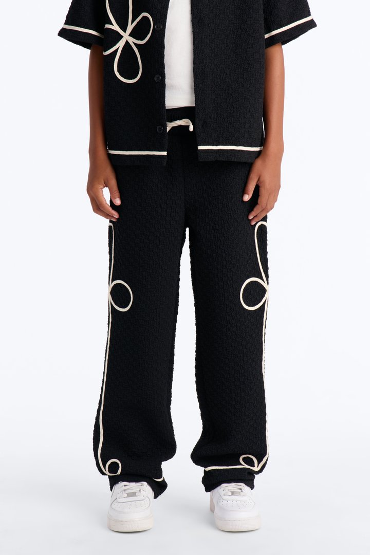 Mini Baggy Soho Weave Applique Textured Pant - Black