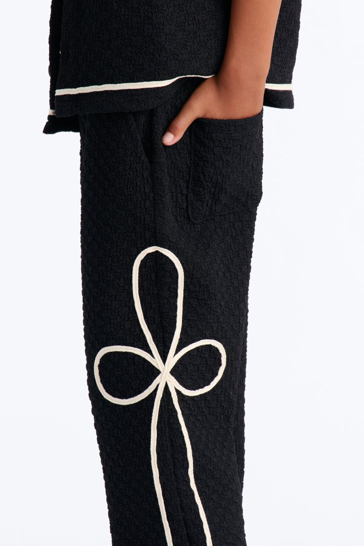 Mini Baggy Soho Weave Applique Textured Pant - Black