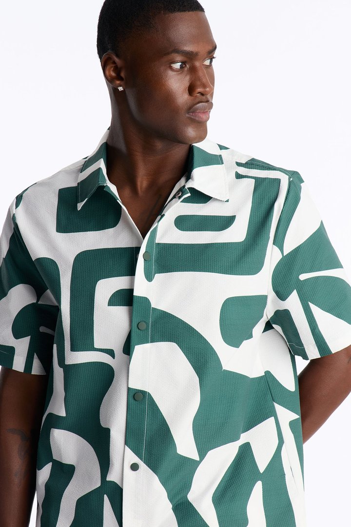 Seersucker Abstract Geo Printed Closed Collar Shirt - Green/combo