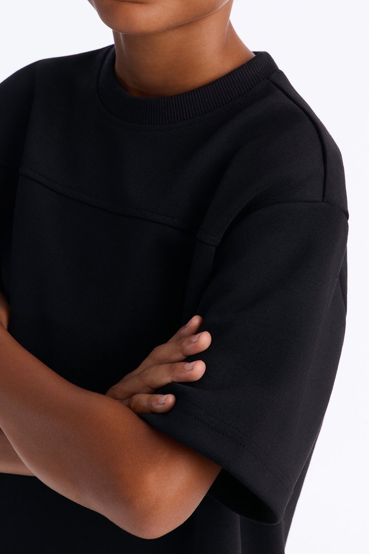 Mini Structured Fleece Paneled Tee - Black