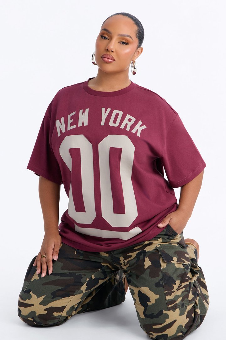 New York Staple Boxy Mock Tee - Burgundy