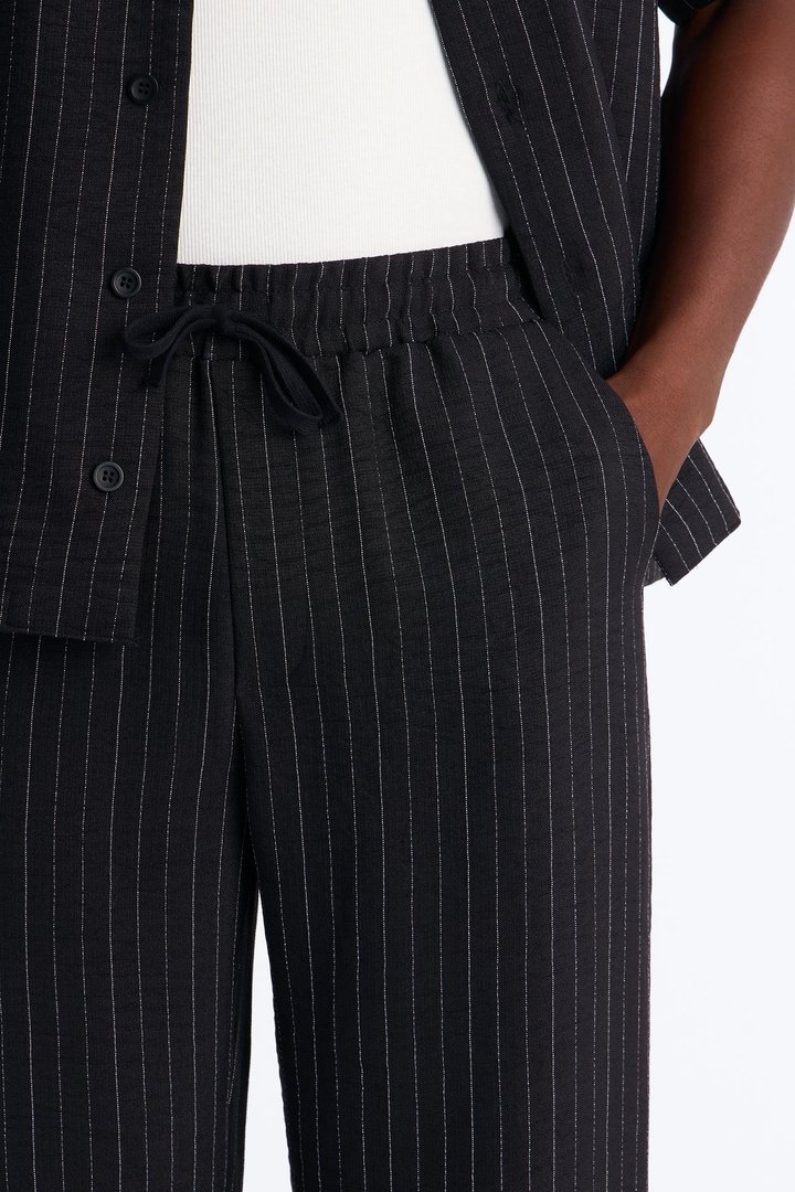 Off Stitch Relaxed Pant - Black/combo