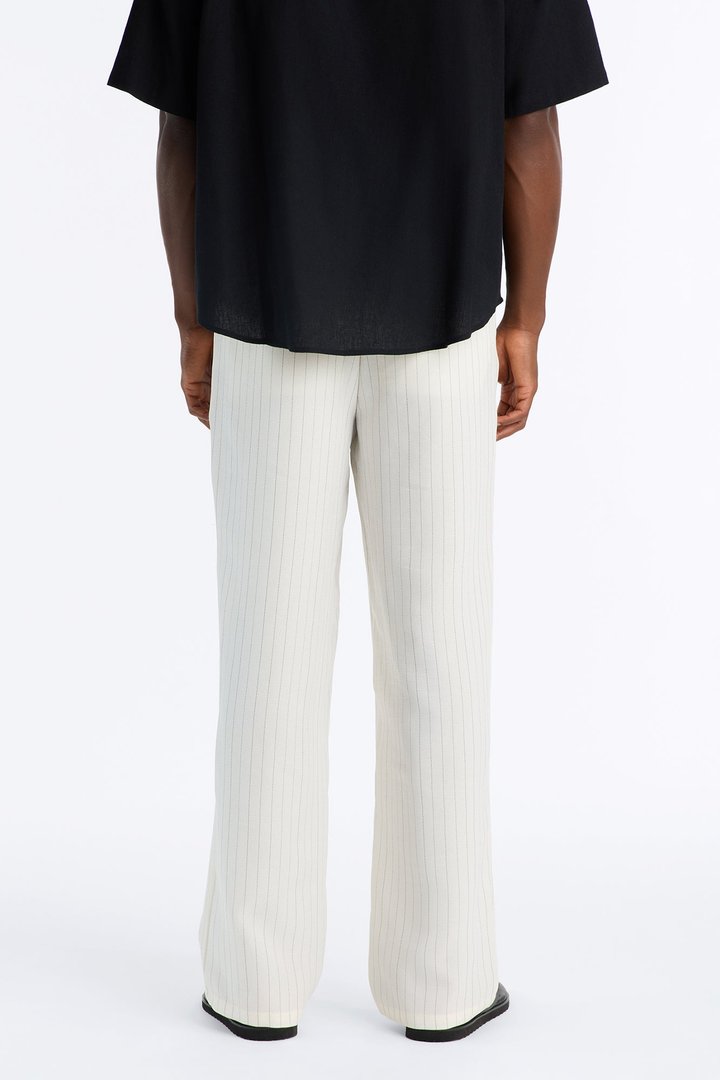 Off Stitch Relaxed Pant - Cream/combo