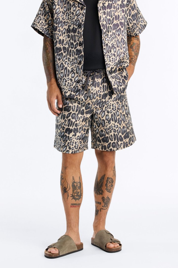 Onyx Leopard Relaxed Short - Khaki/combo
