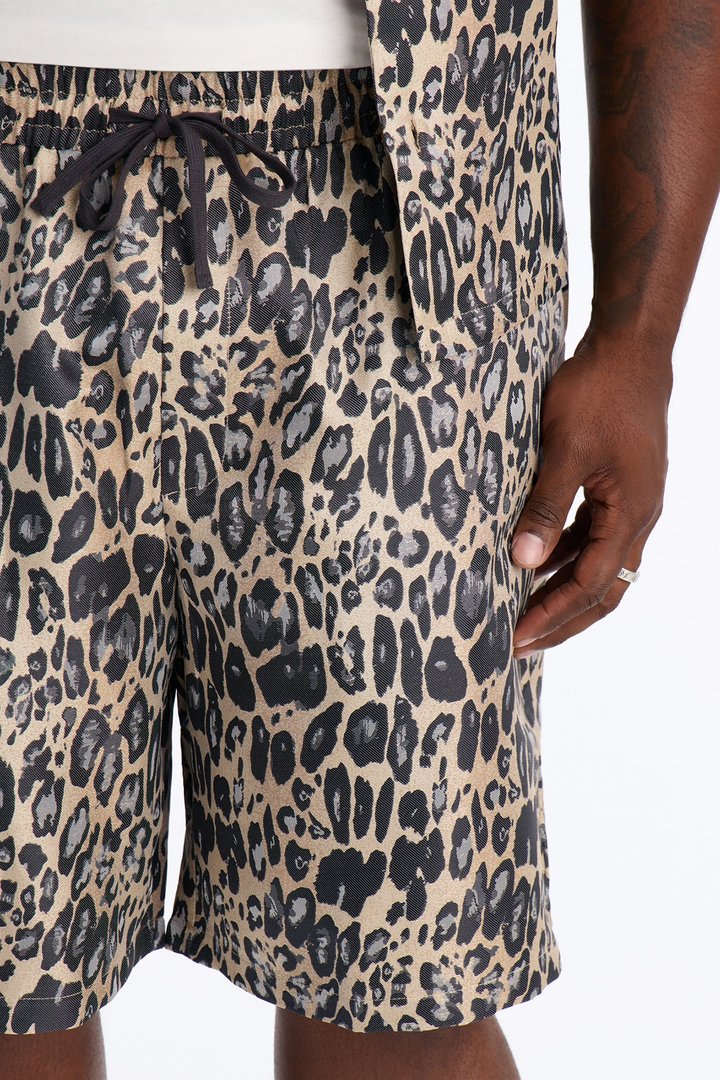 Onyx Leopard Relaxed Short - Khaki/combo
