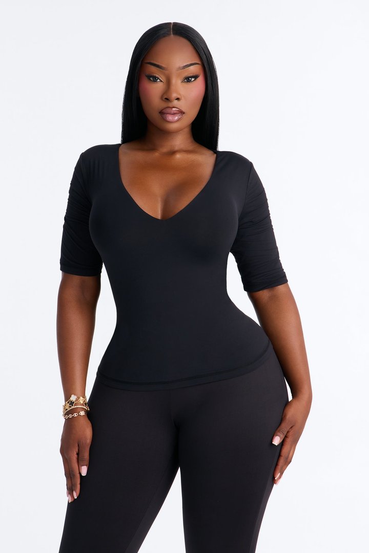 Second Skin Deep U Neck Elbow Sleeve Top - Black