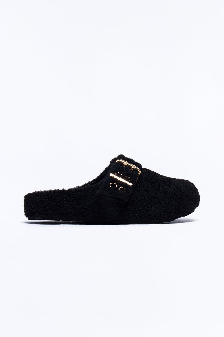 Collie Buckle Sherpa Flats - Black