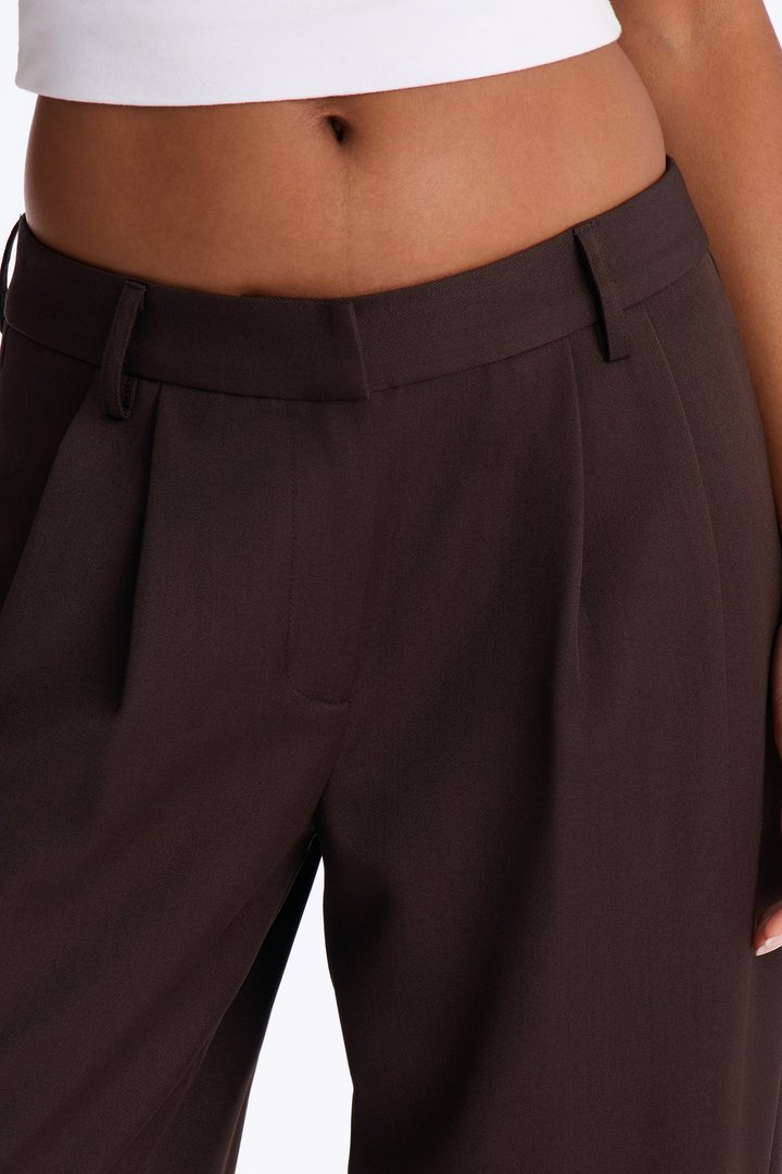 Jet Days High Rise Pleated Wide Leg Trouser - Chocolate