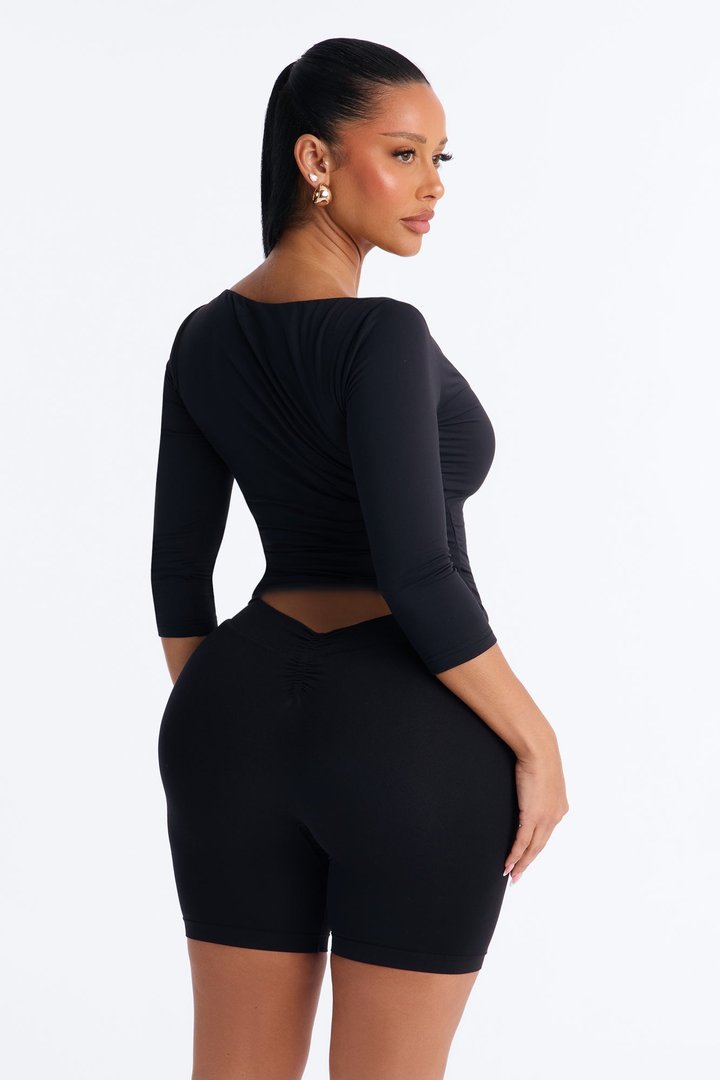 Second Skin Double Lined Scoop Neck Mid Sleeve Top - Black