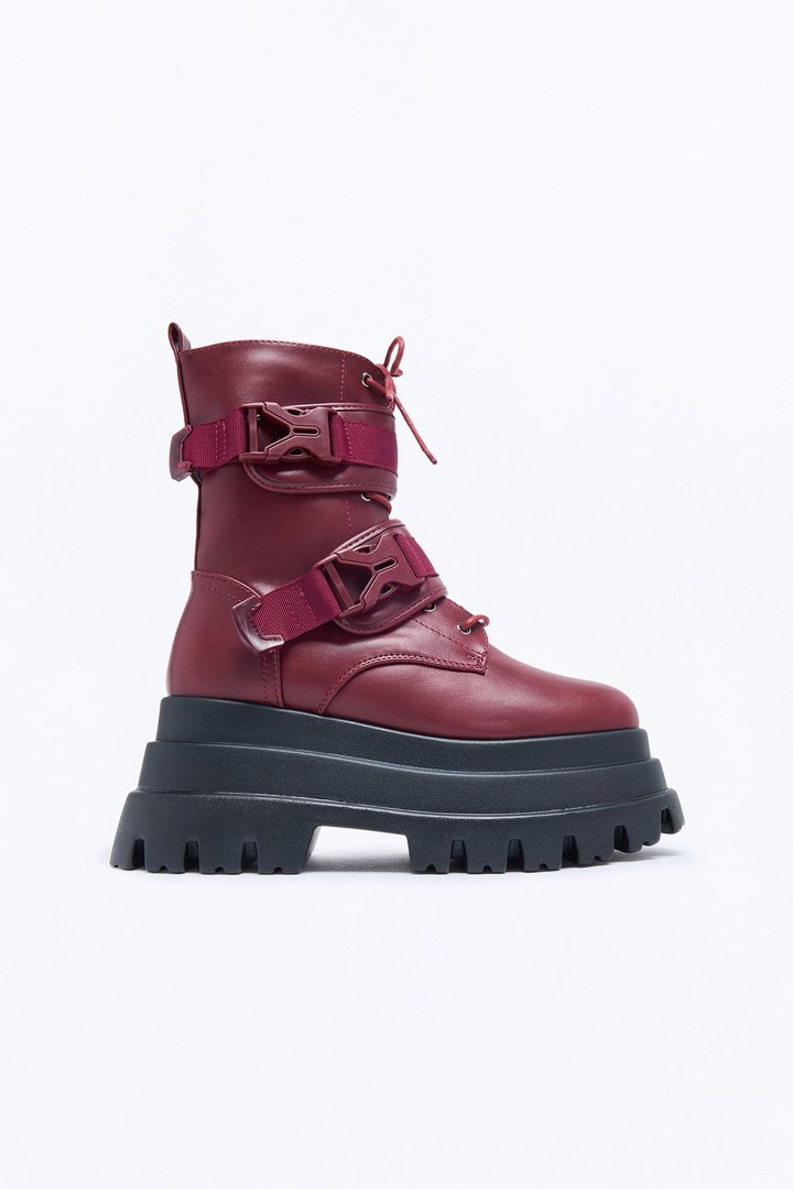 Most Daring Platform Combat Boots - Burgundy
