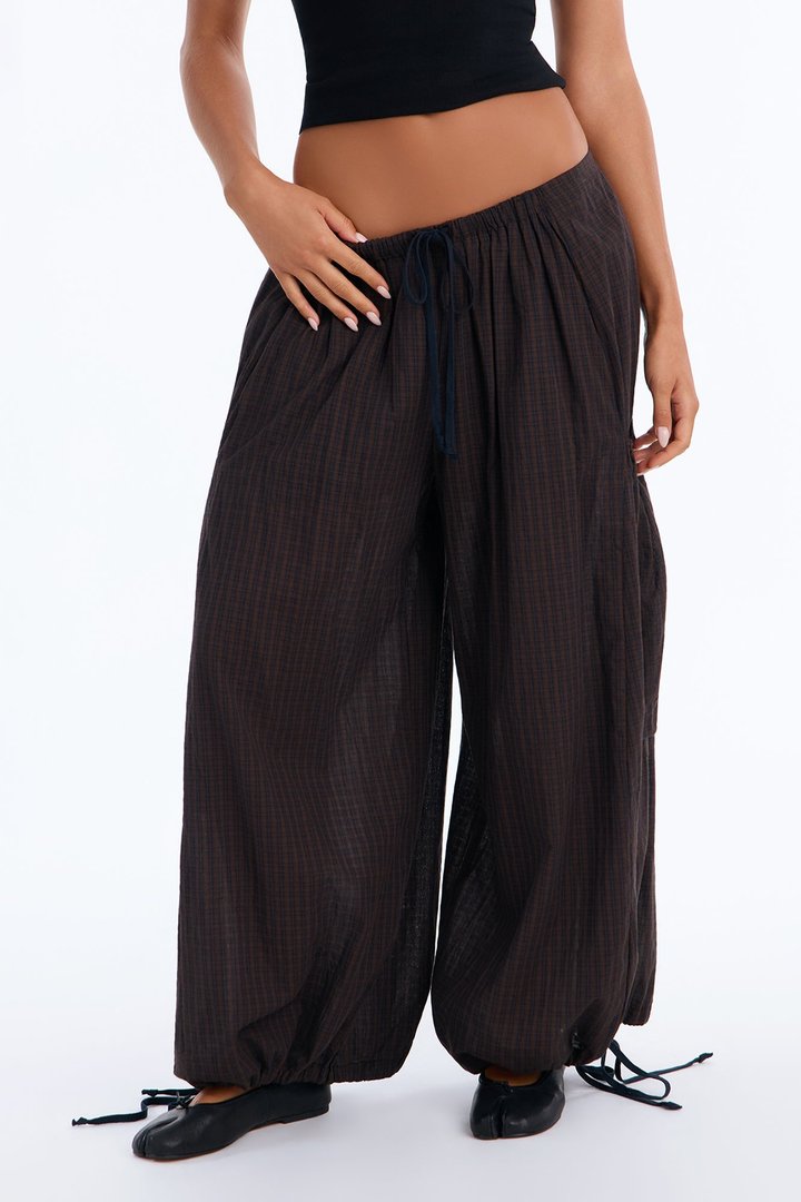 Harlow Low Rise Woven Plaid Jogger - Navy