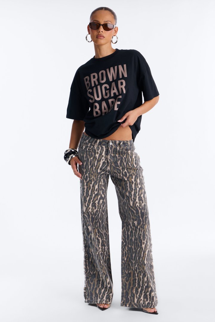 Brown Sugar Babe Washed Tee - Black