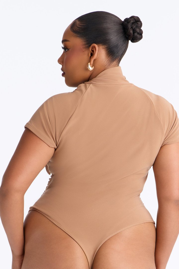 City Dreams Tie Neck Bodysuit - Mocha