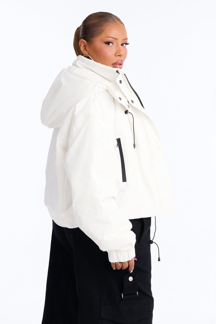 Kita Windbreaker Jacket - White
