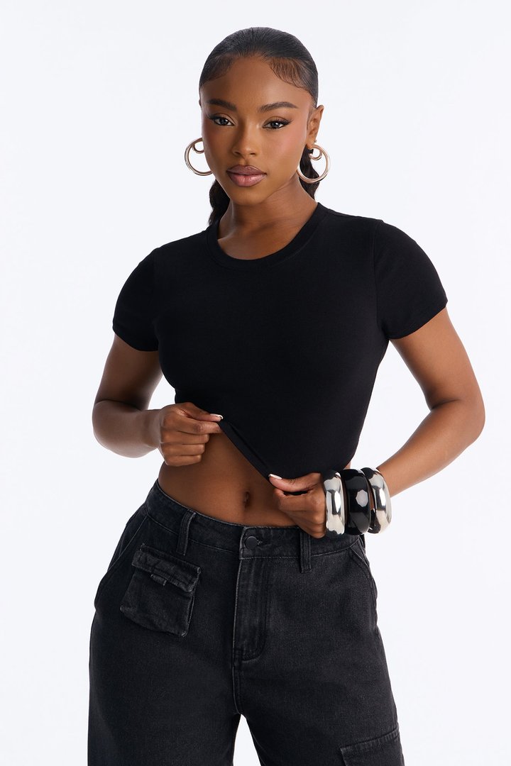 Janice Super Cropped Crew Neck Baby Tee - Black