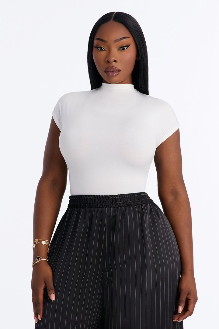 Miley Mock Neck Short Sleeve Top - White