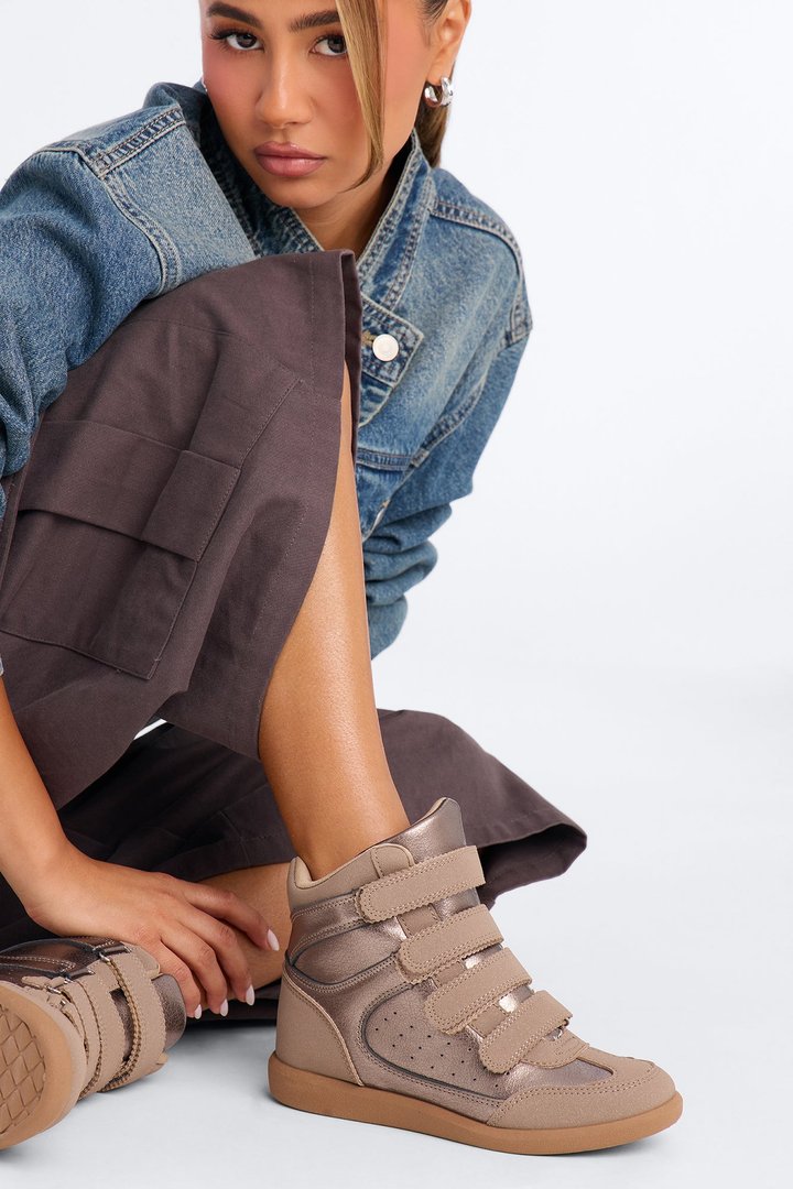 Sleek Step Metallic Wedge Sneakers - Bronze
