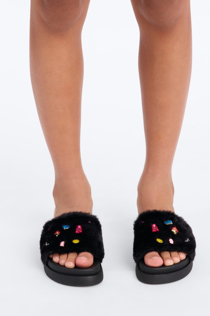 Mini Steve Madden Just A Girl Fur Slipper - Black