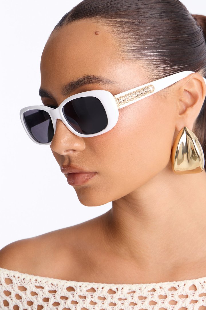 Not Worth The Drama Sunglasses - White