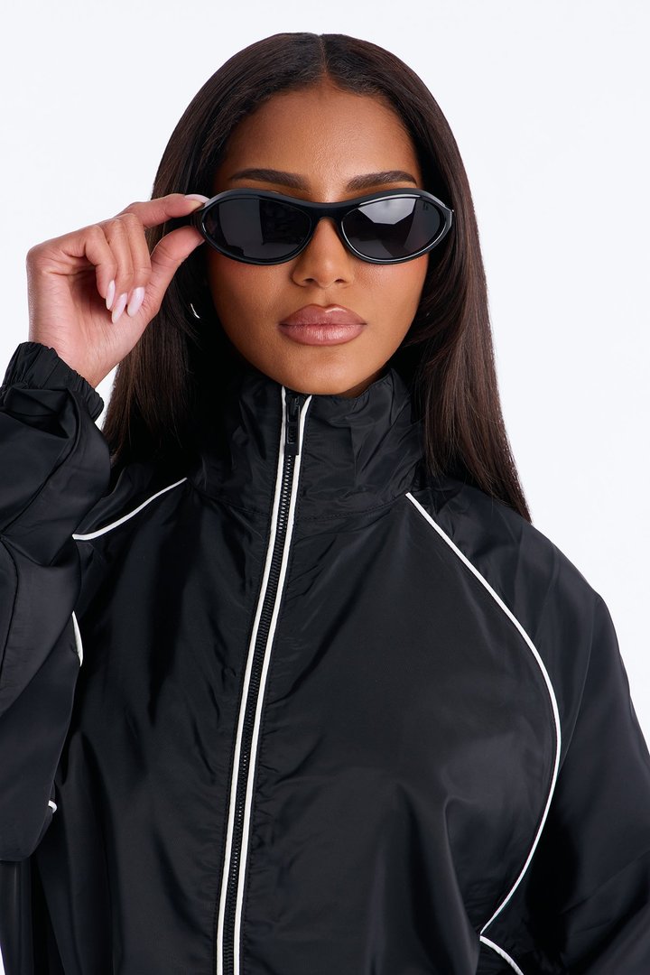 Don't Disturb Me Sunglasses - Black