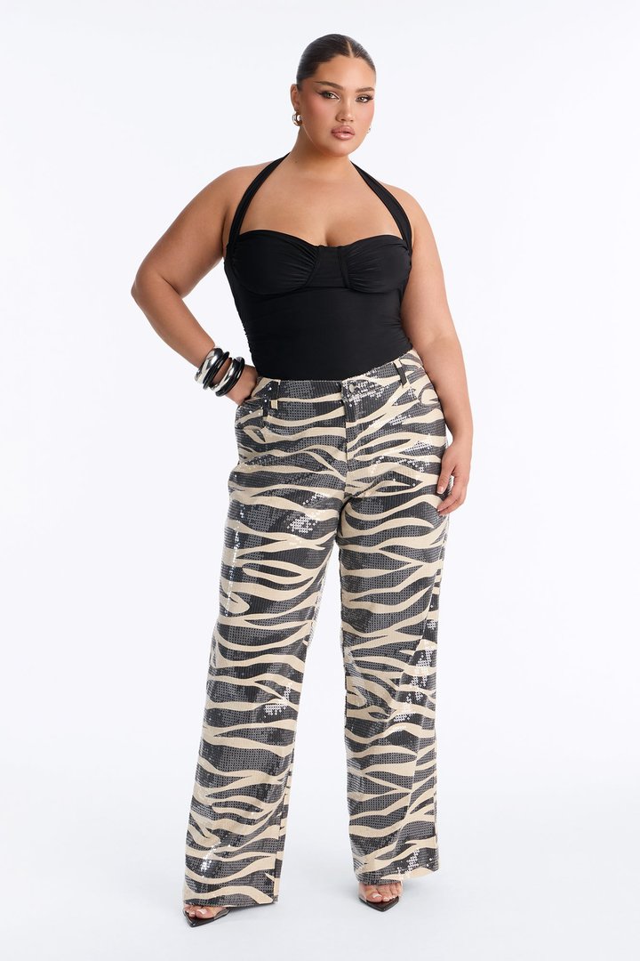 Just A Feeling Ruched Halter Top - Black