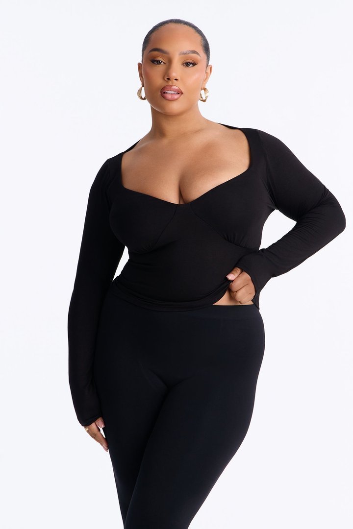 Feminine Seduction V-Neck Long Sleeve Top - Black