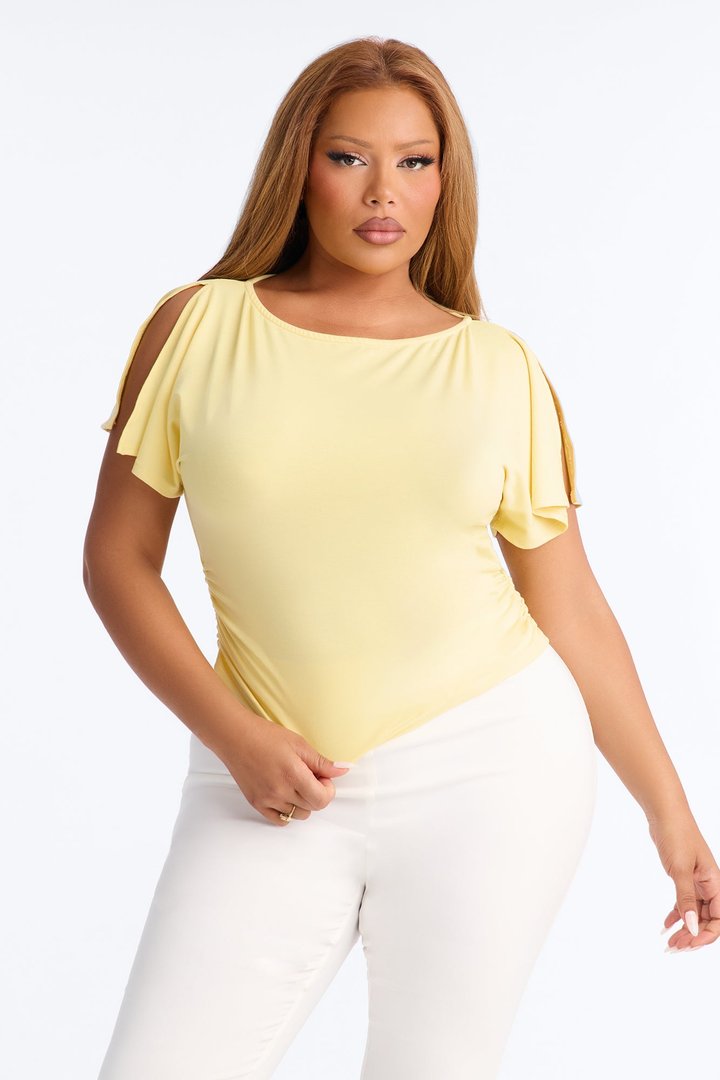 Juliette Ruched Split Short Sleeve Top - Butter Yellow
