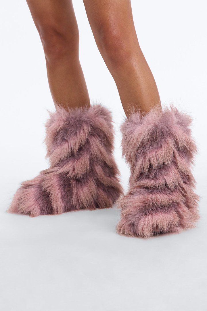 Chilly Days Booties - Blush/combo