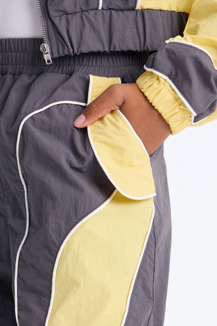 Mini New Era Colorblock Track Pant - Charcoal/combo