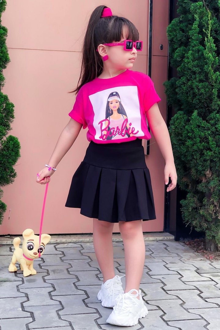 Mini Barbie Portrait Tee - Hot Pink