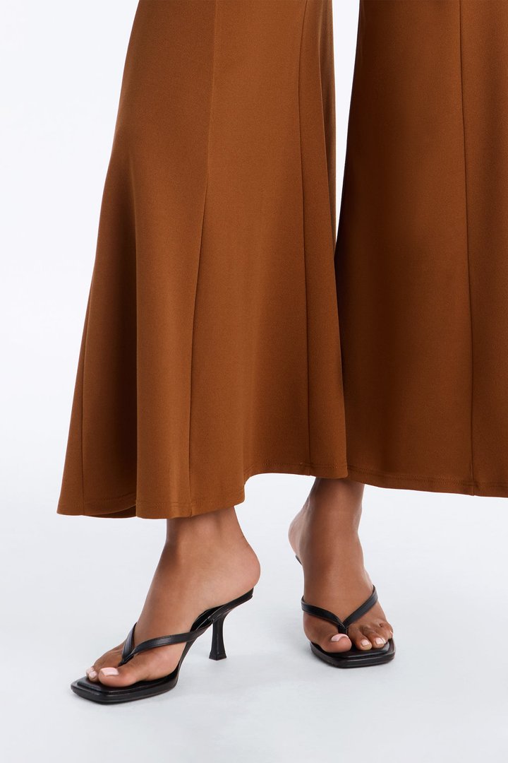 Clara Mid Rise Pull On Culotte Trouser - Spice