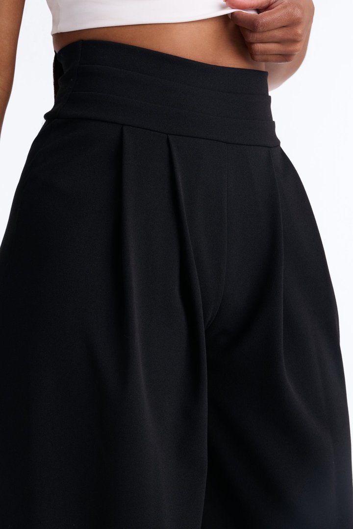 Lola Banded Waist Crepe Wide Leg Trouser Pant - Black