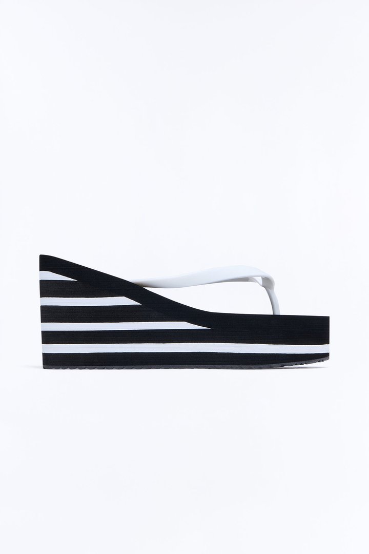 Saturday Thong Platform Wedges - Black/White